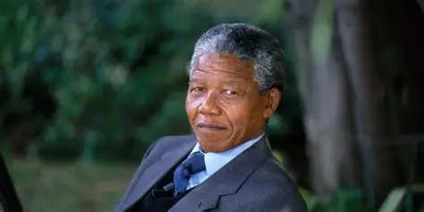 Nelson Mandela Biography, Wikipedia, Legacy, Career & Personal Life