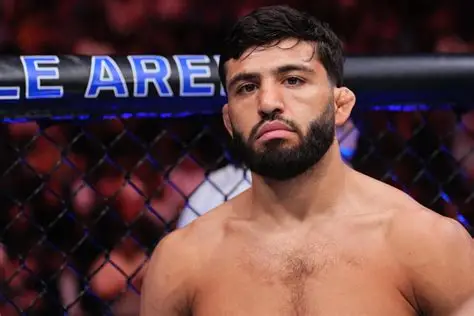 Arman Tsarukyan Biography, Wikipedia, Why the UFC Lightweight Star Is Trending in 2026