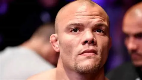 Anthony Smith Biography, Wikipedia, Age, Wife, Family, Net Worth, Career, UFC Record, Height, Instagram and Legacy