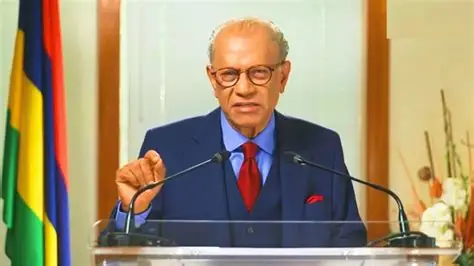 Navinchandra Ramgoolam Biography: Age, Education, Career, Wife and Family